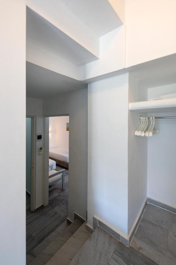 Aegeon Parikia (Paros)