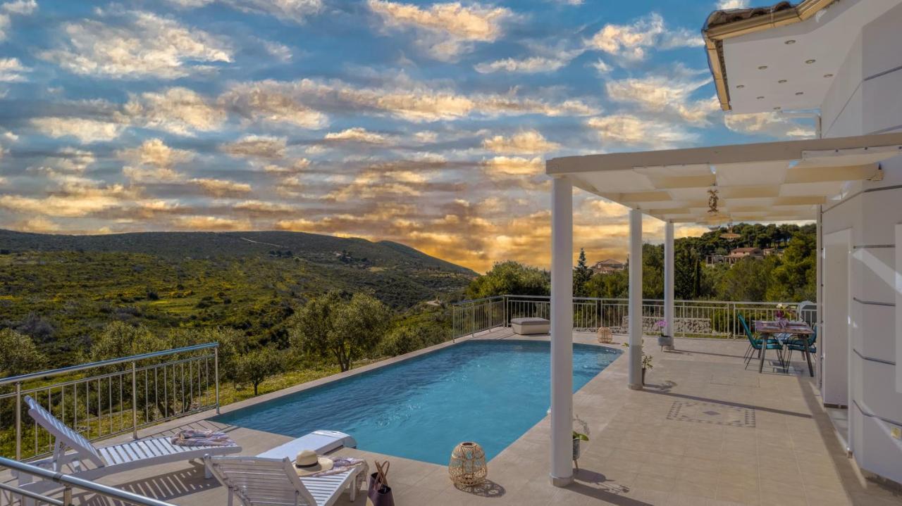 Villa Guesto With Private Pool *