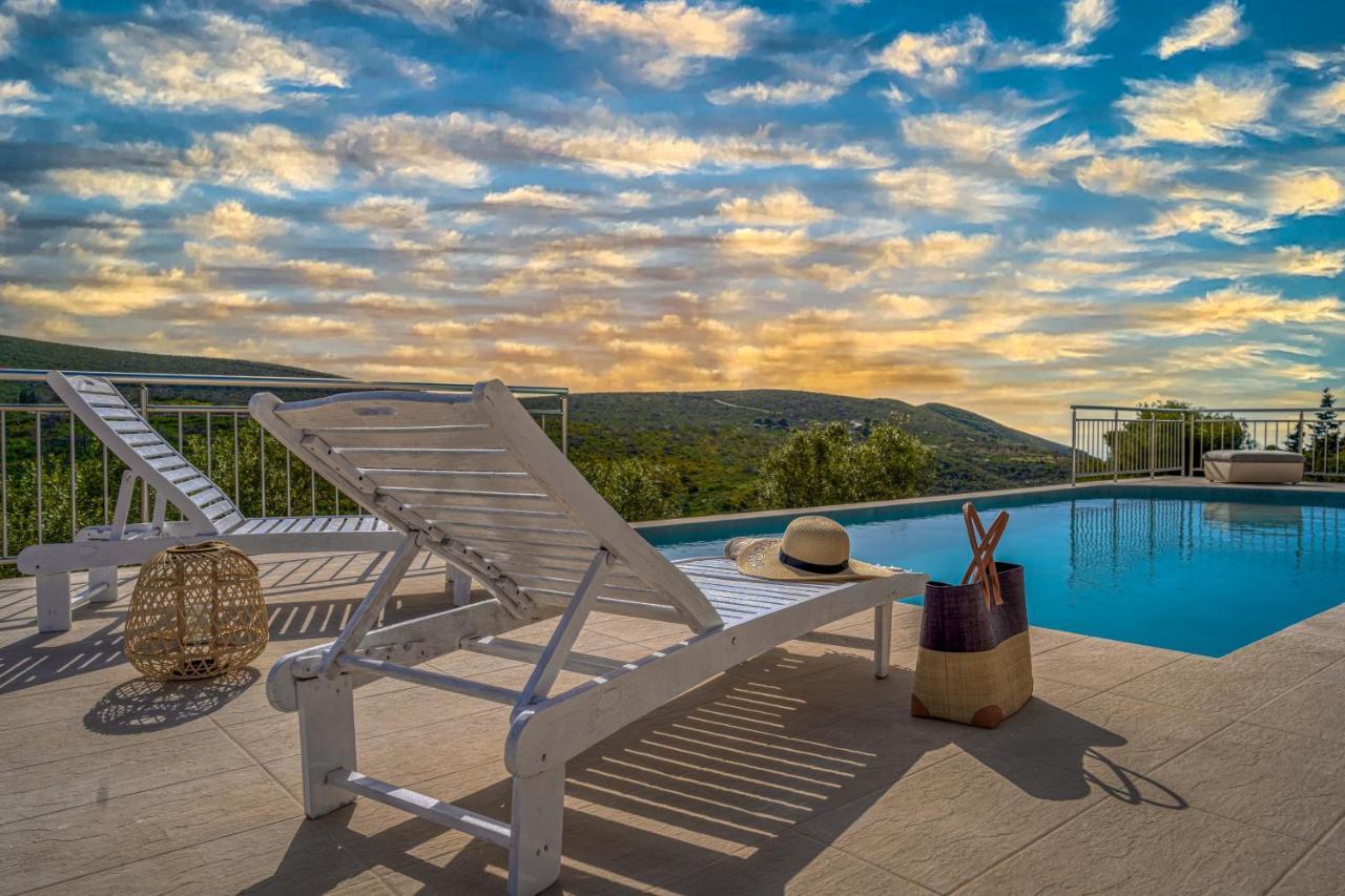 Villa Guesto With Private Pool