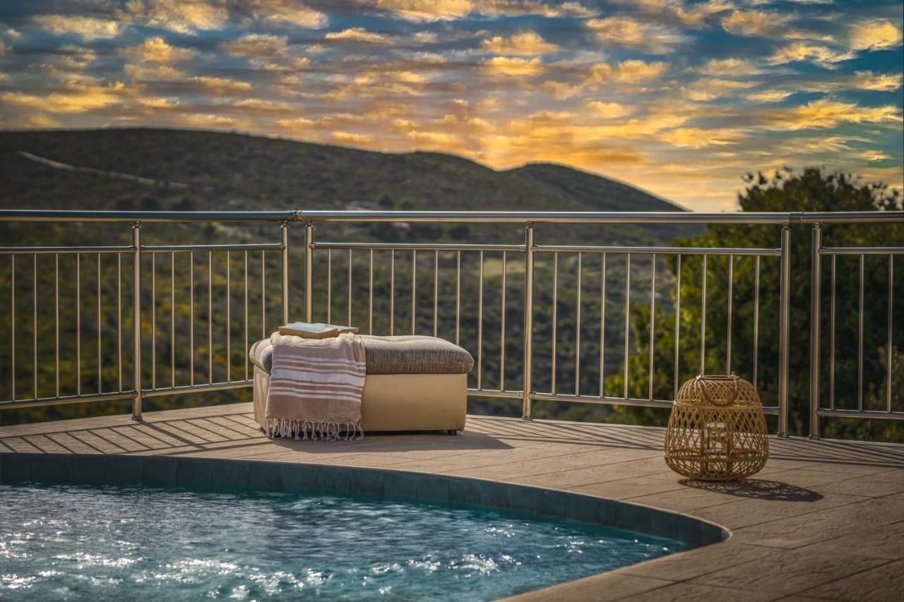 Guesto With Private Pool * Anafonitria
