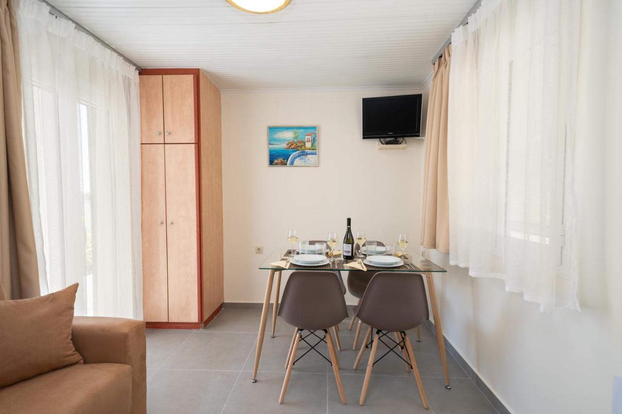Makis Village-apartments