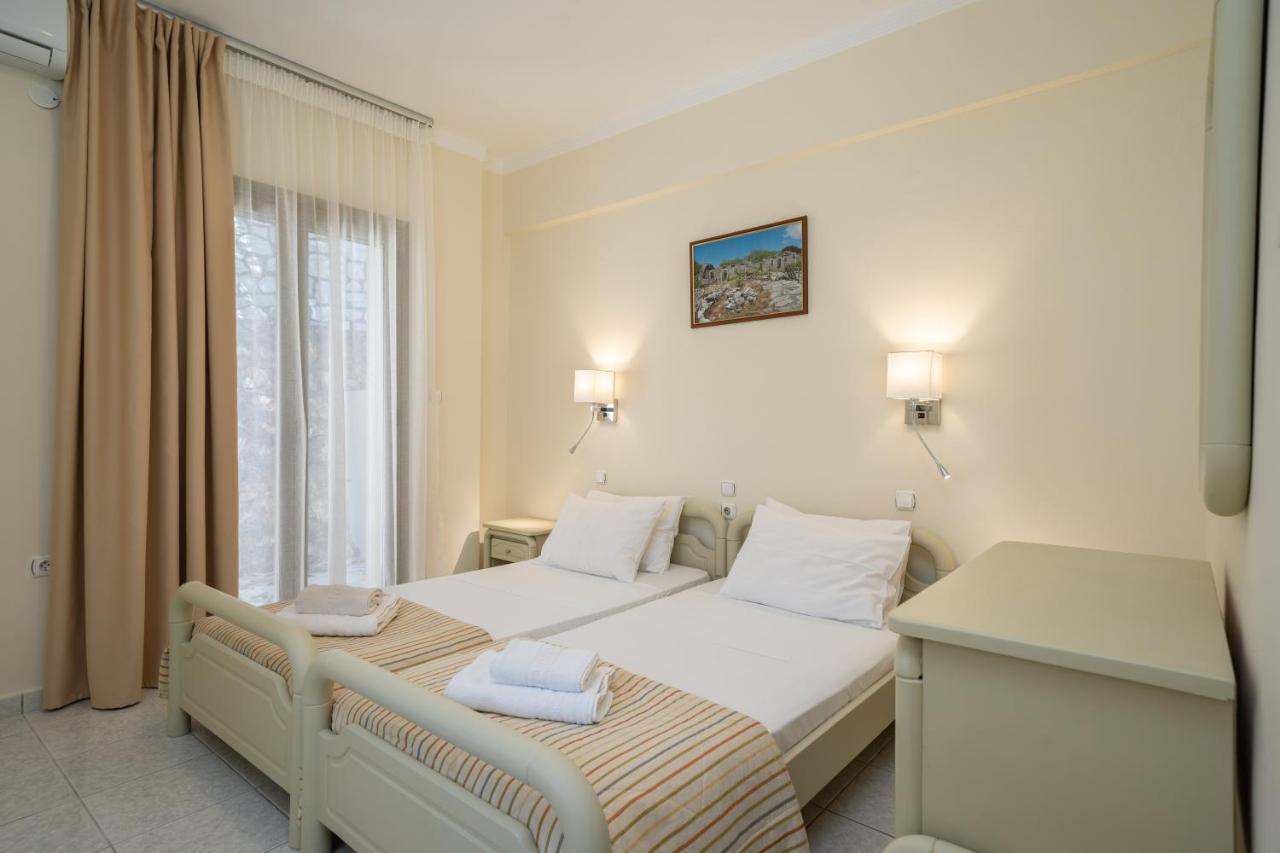 Makis Village-apartments * Agia Efimia