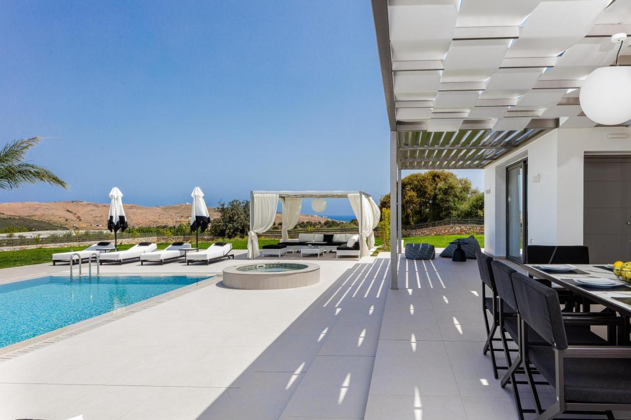 Alma Villa, 2000m2 Luxury Living, By Thinkvilla *