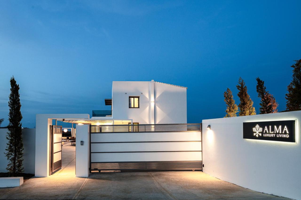 Alma Villa, 2000m2 Luxury Living, By Thinkvilla Villa Angeliana (Crete)