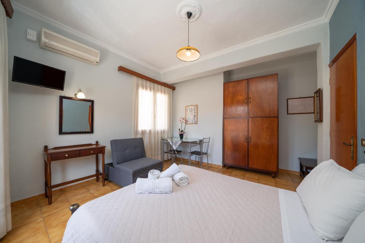 Vrettos Arts Apartment Agia Efimia