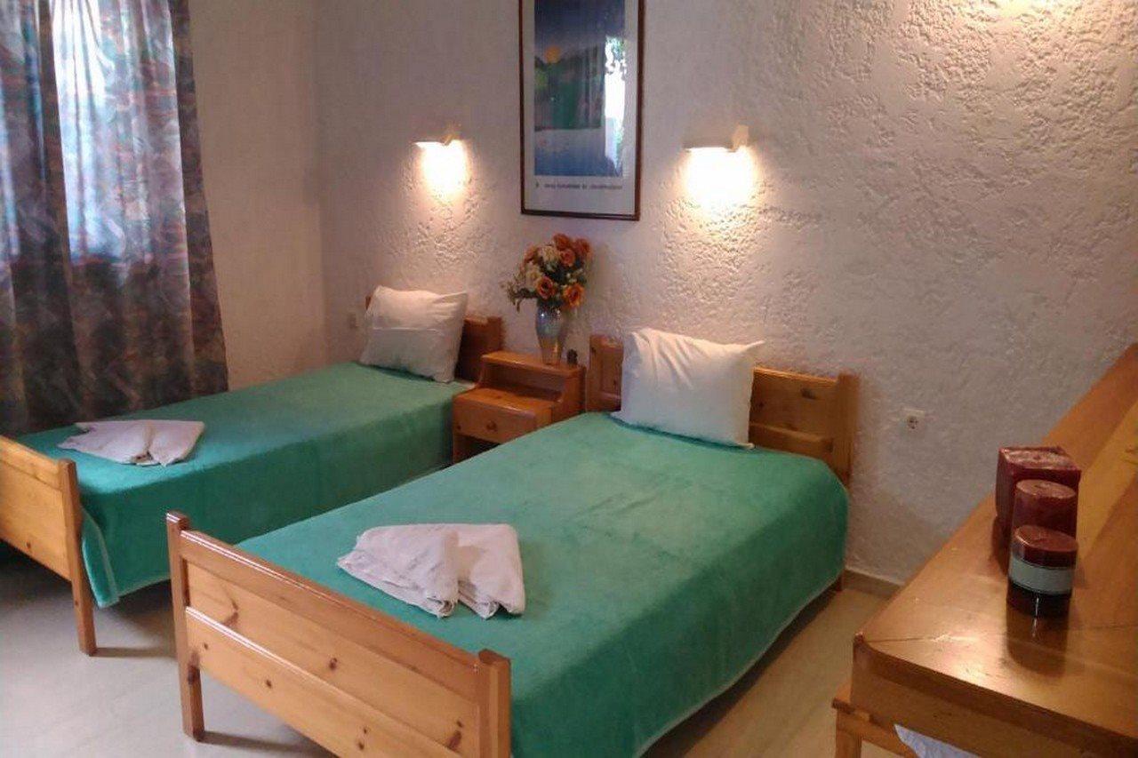 Fotula 3* Agia Pelagia (Crete)