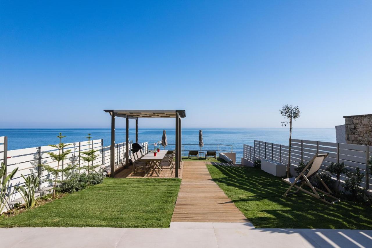 Deux Paradis, A Beachfront Retreat, By Thinkvilla * Rethymno (Crete)