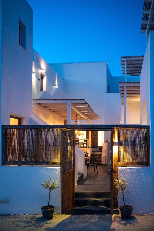 Piperaki Project * Naousa (Paros)