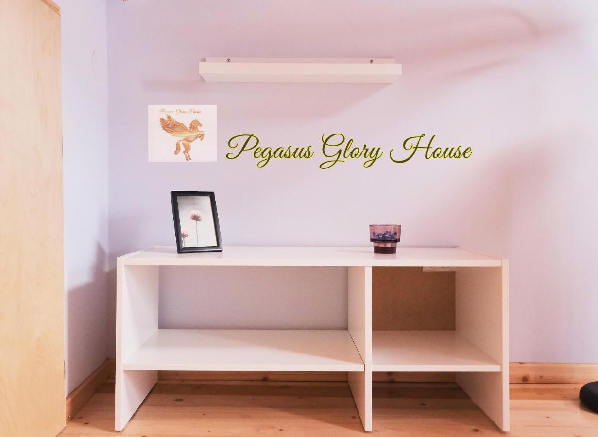 Holiday home Pegasus' Glory House