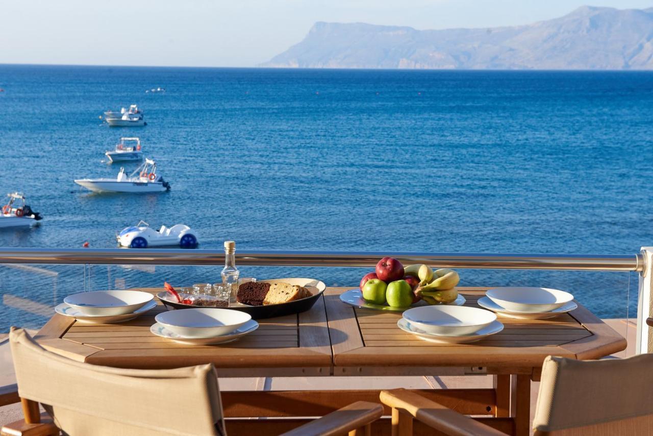 Sea View House *