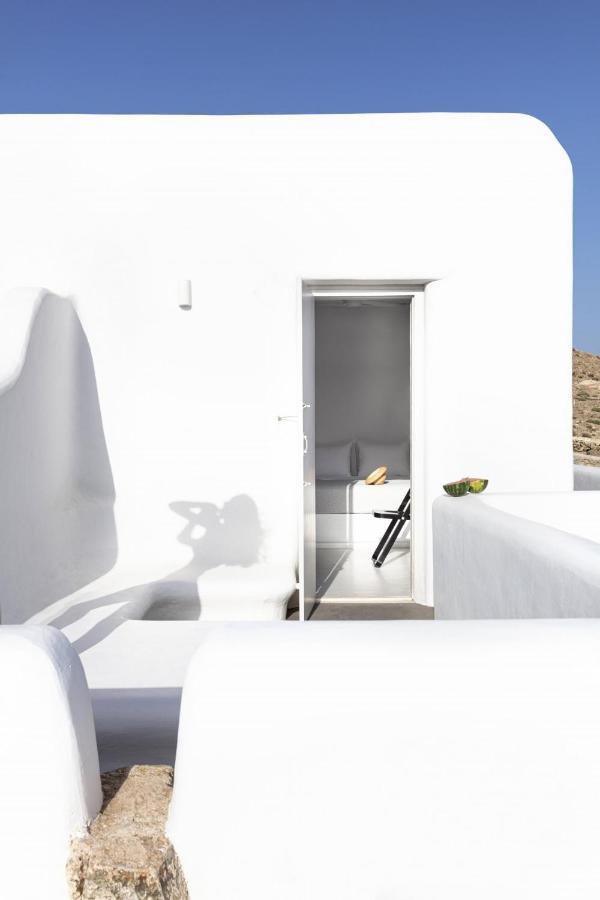 Agapi, 2 Min Walk To The & Heated Pool, By Red Windmill Villa