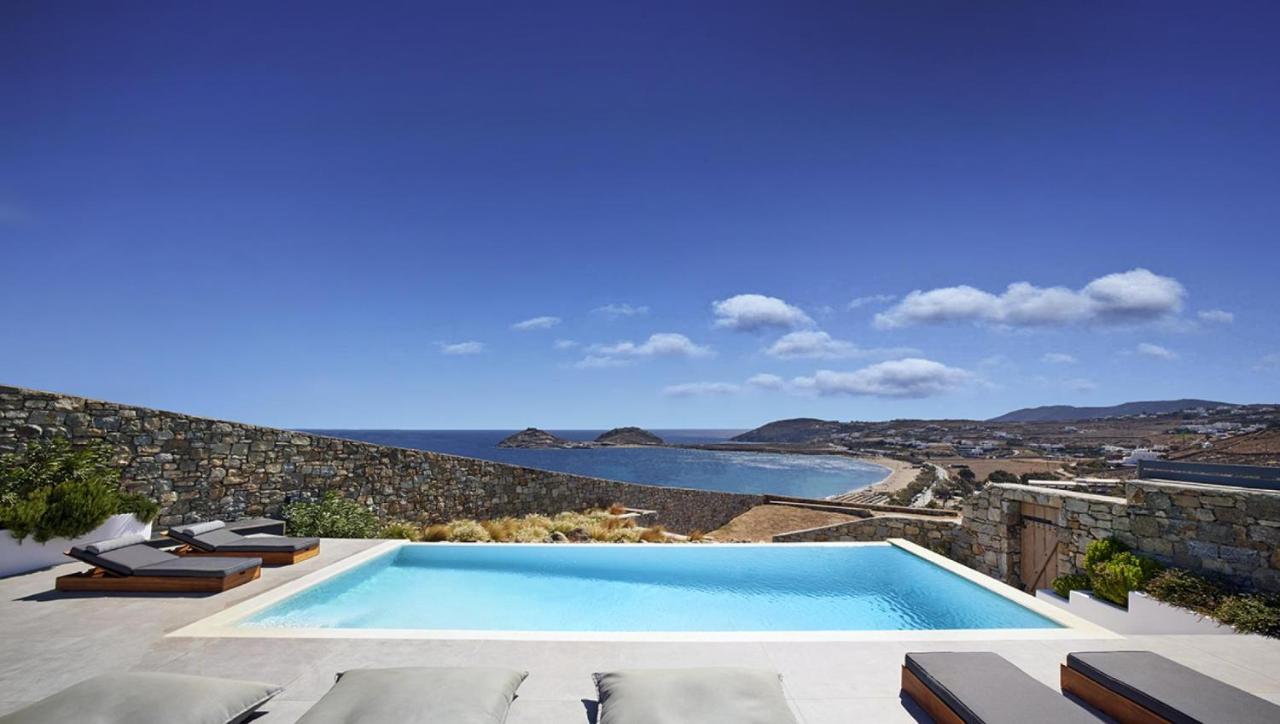 Lydia With Stunning View, By Red Windmill Villa