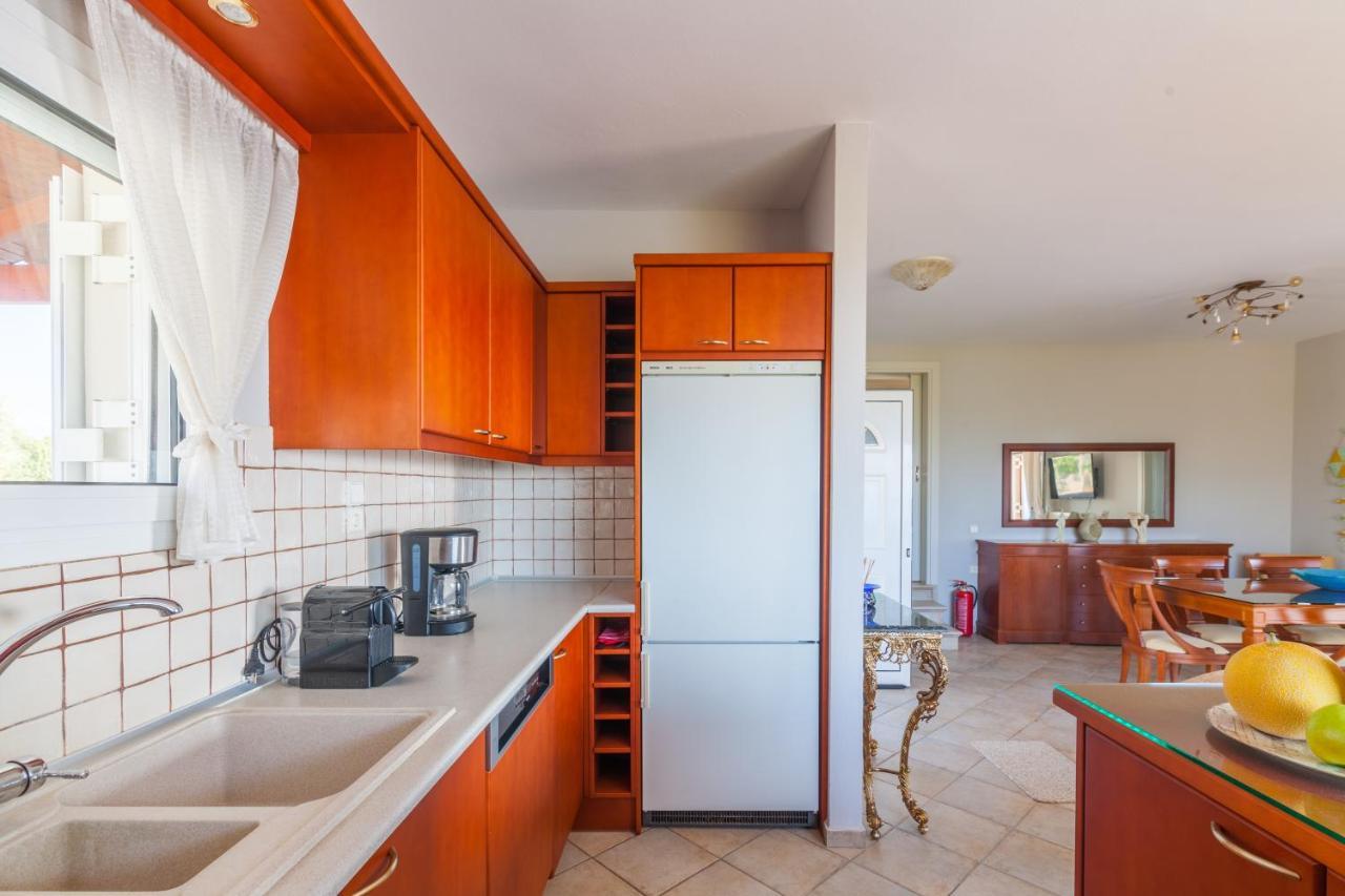Villa Chrysalida, Unspeakble Views And Privacy!