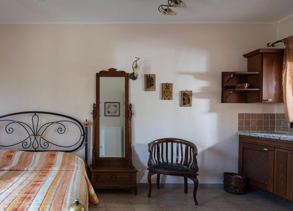 Chorostasi Guest house