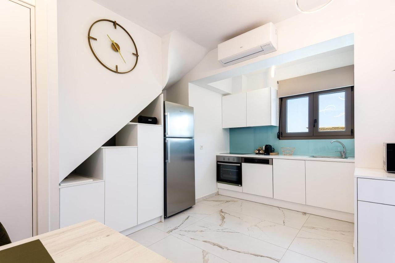 Apartment Deux Paradis, A Beachfront Retreat, By Thinkvilla *