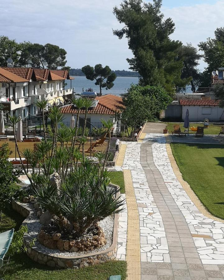 Makis Nest Aparthotel Vourvourou