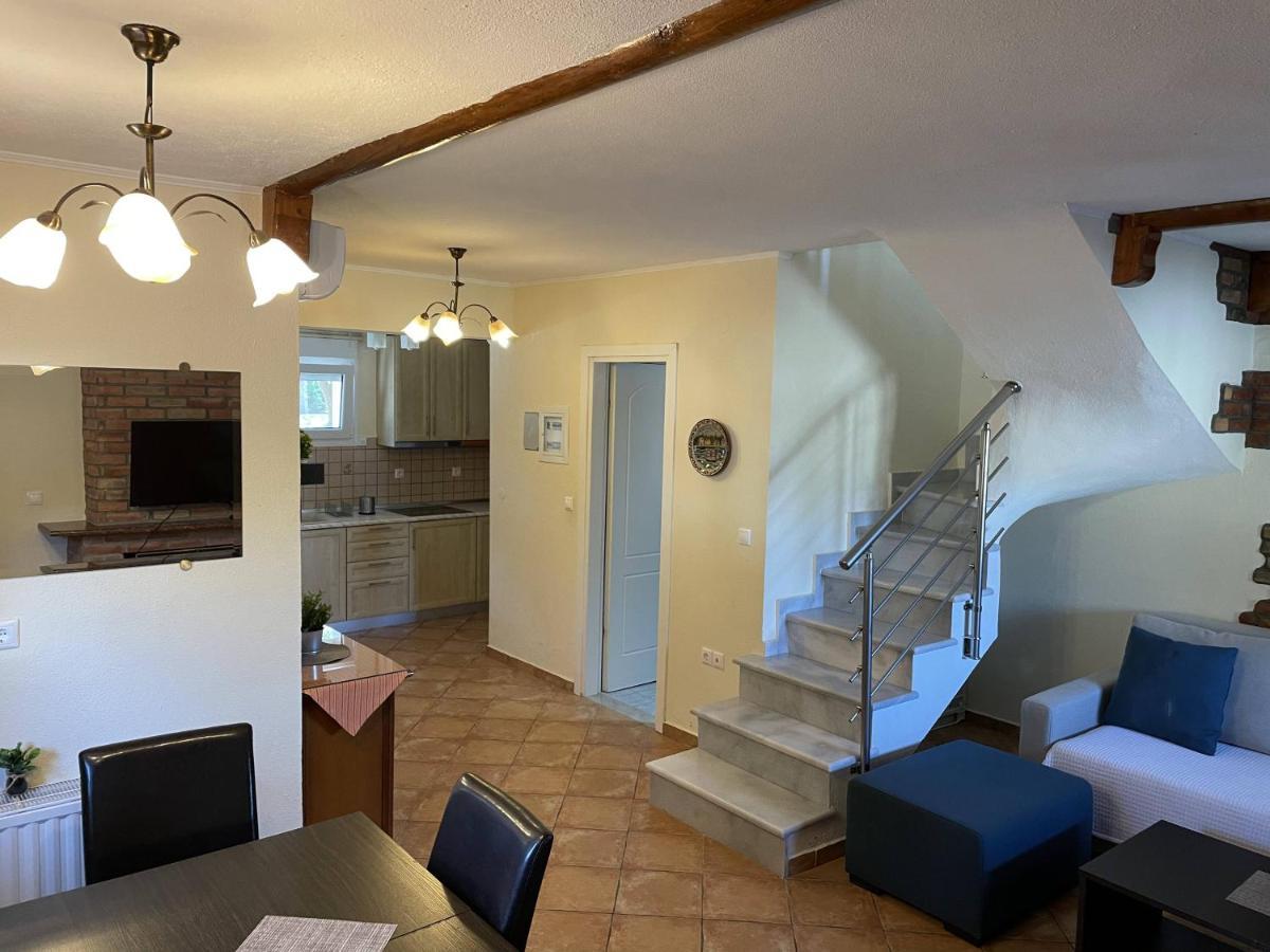 Aparthotel Makis Nest