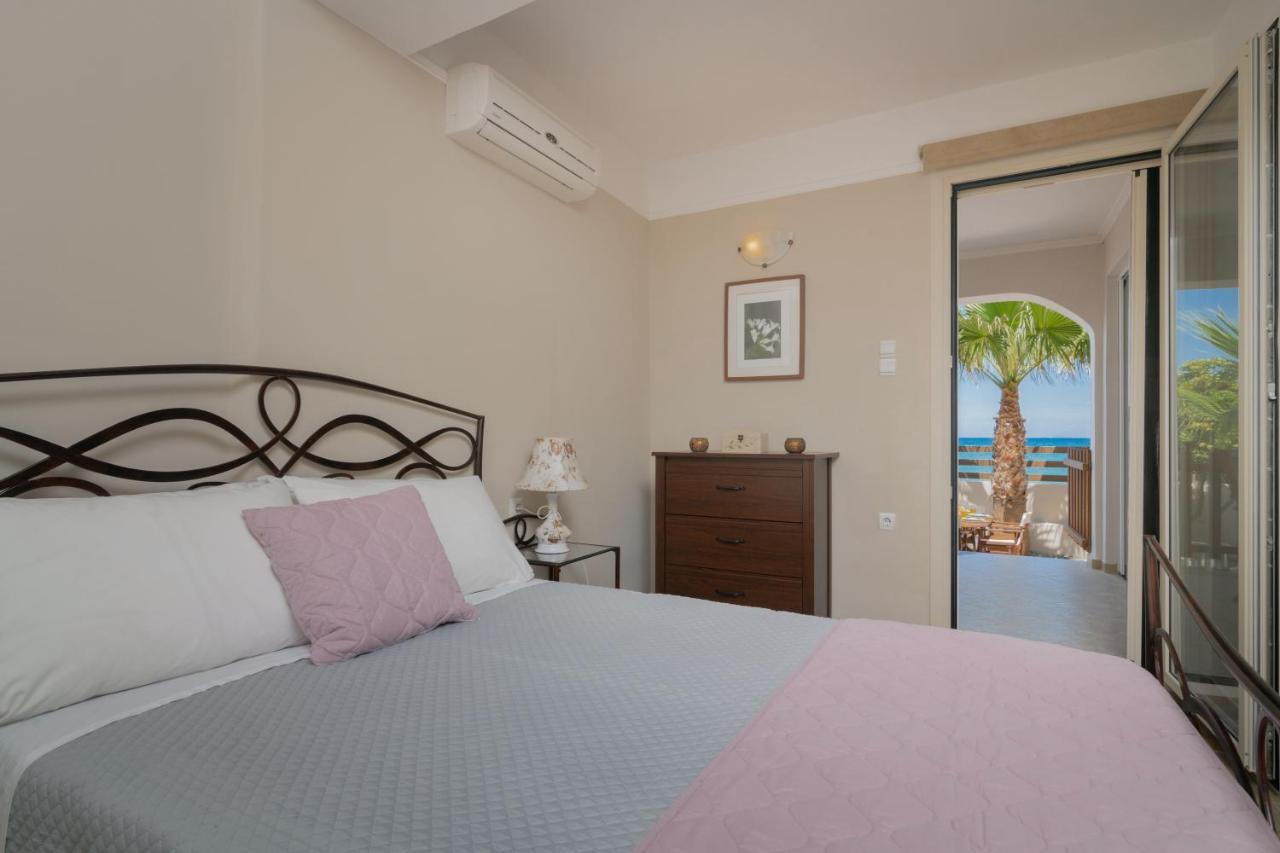 Villa Elizabeth - Seafront Classic Villa! *