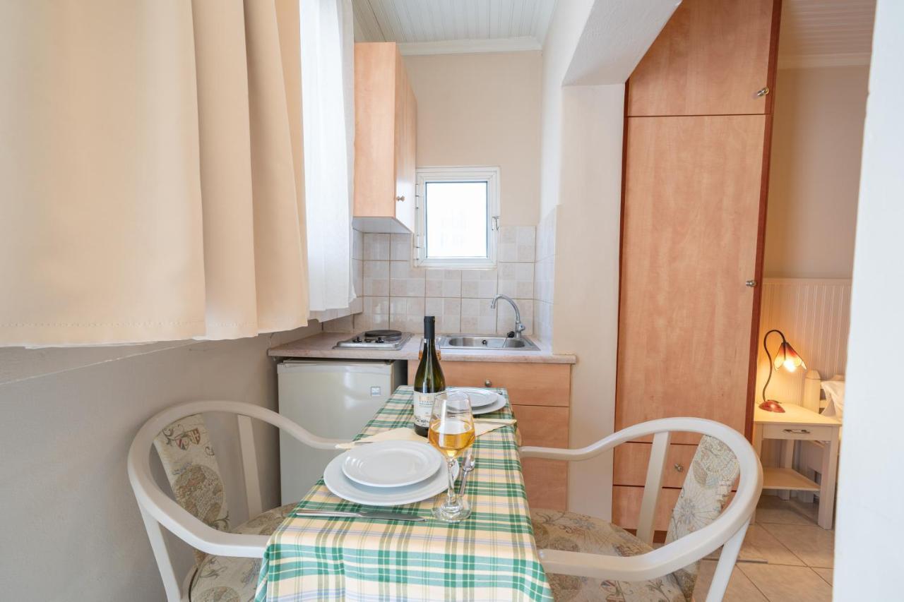 Makis Village-apartments *