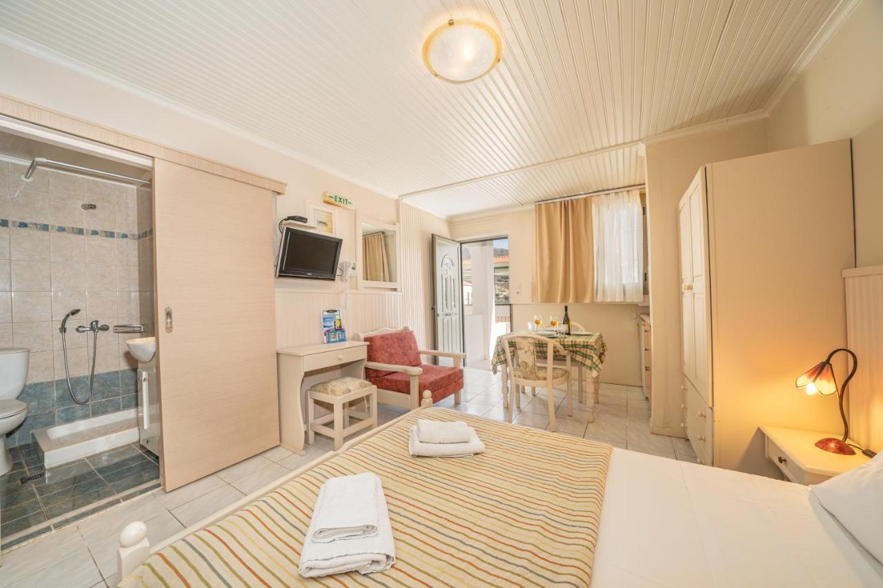 Makis Village-apartments *
