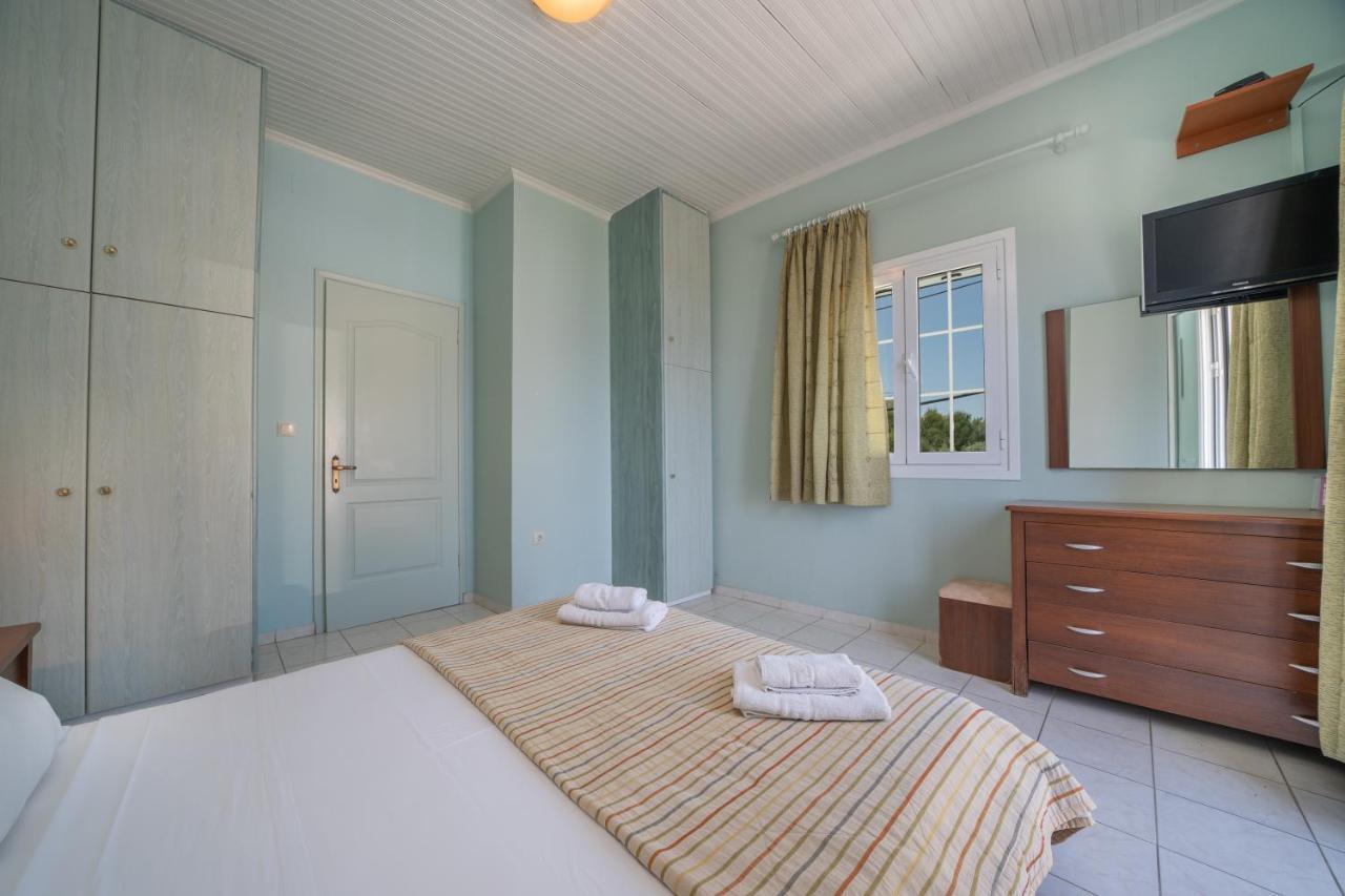 Makis Village-apartments Apartment