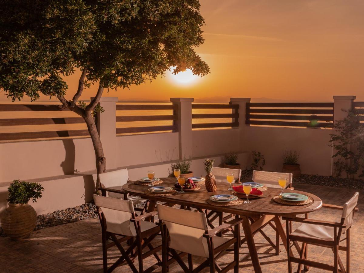 Elizabeth - Seafront Classic Villa! Villa Argassi