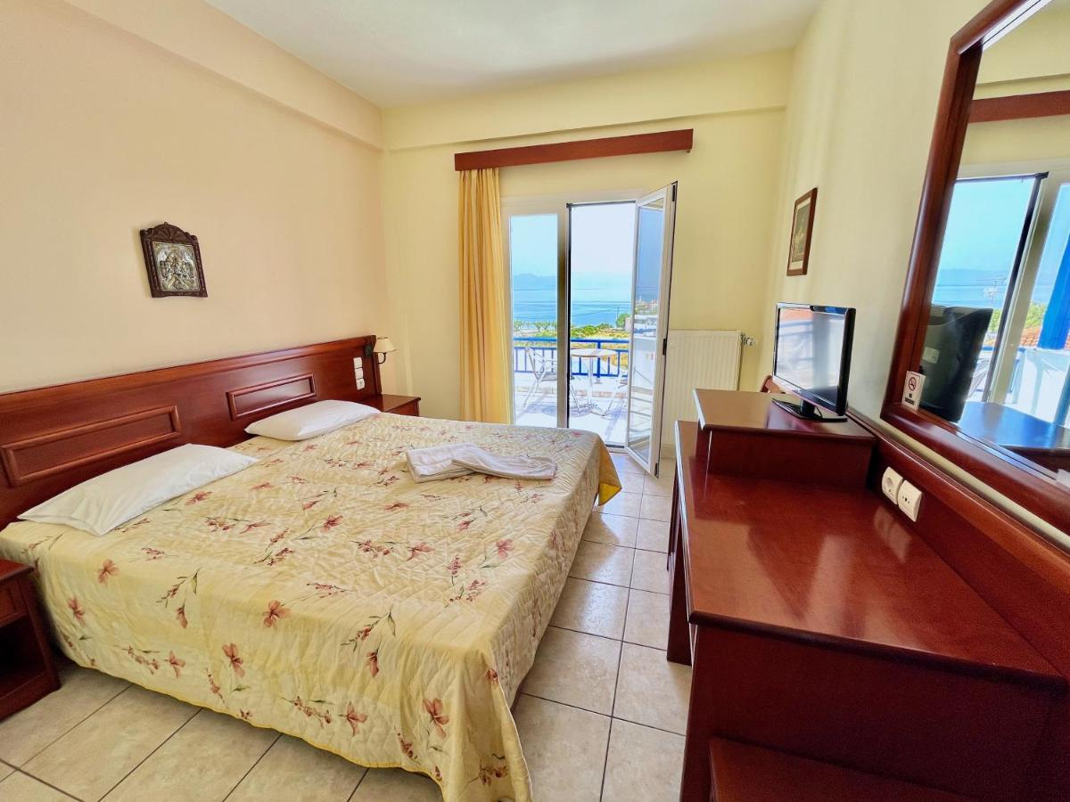 Venardos Hotel