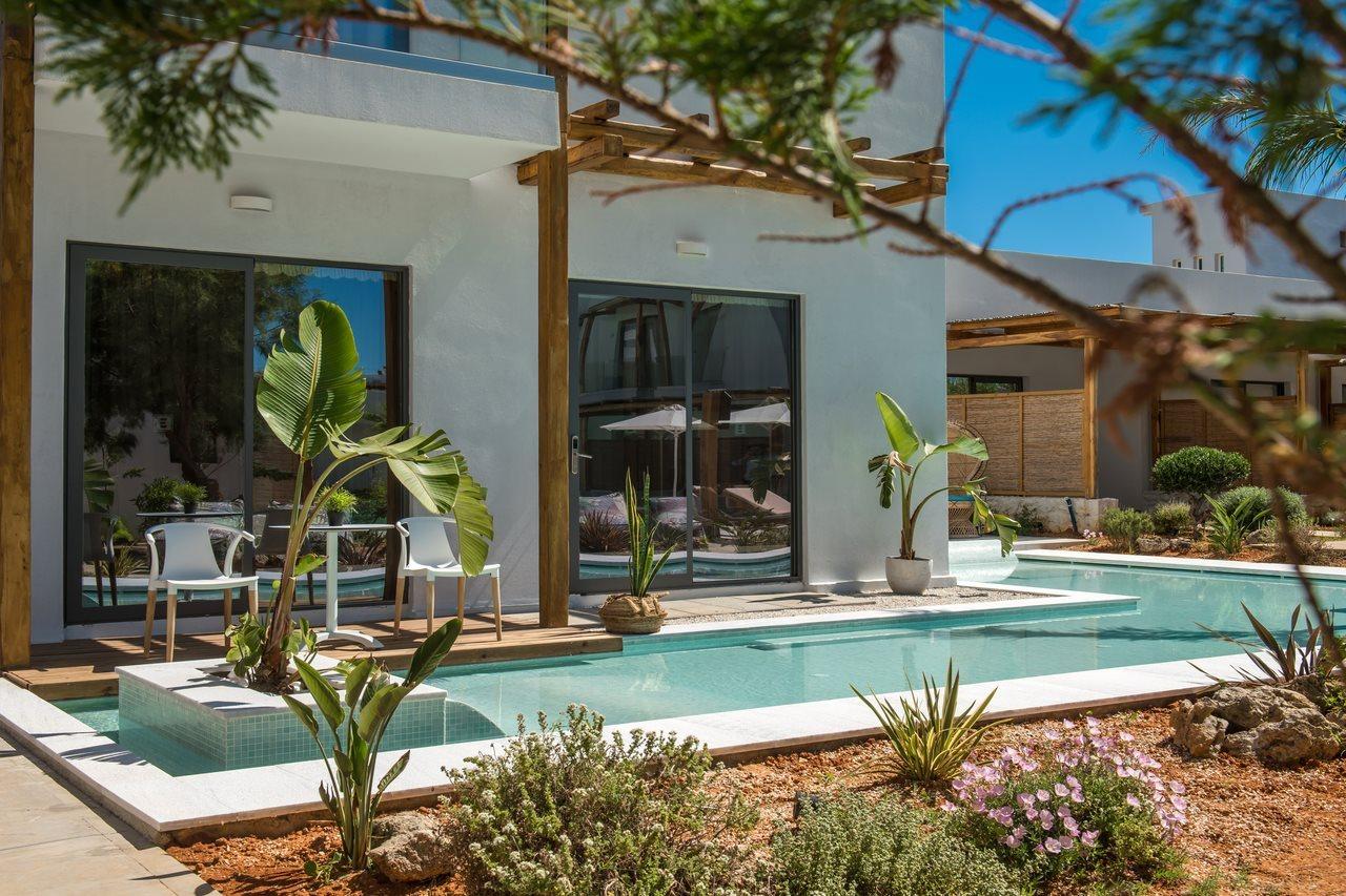 Enorme Armonia Beach (Adults Only) Hotel