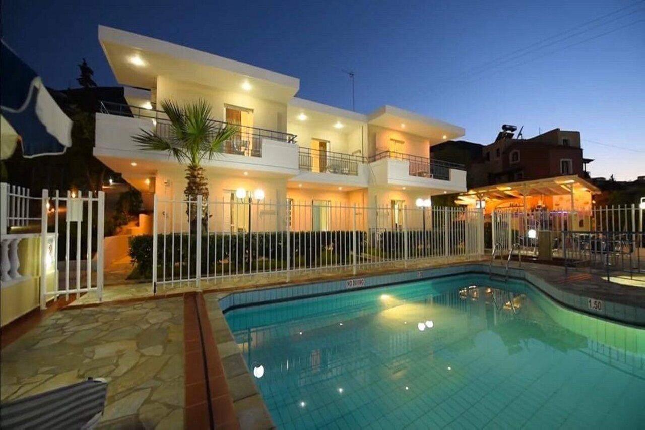 Apartment Adonis *
