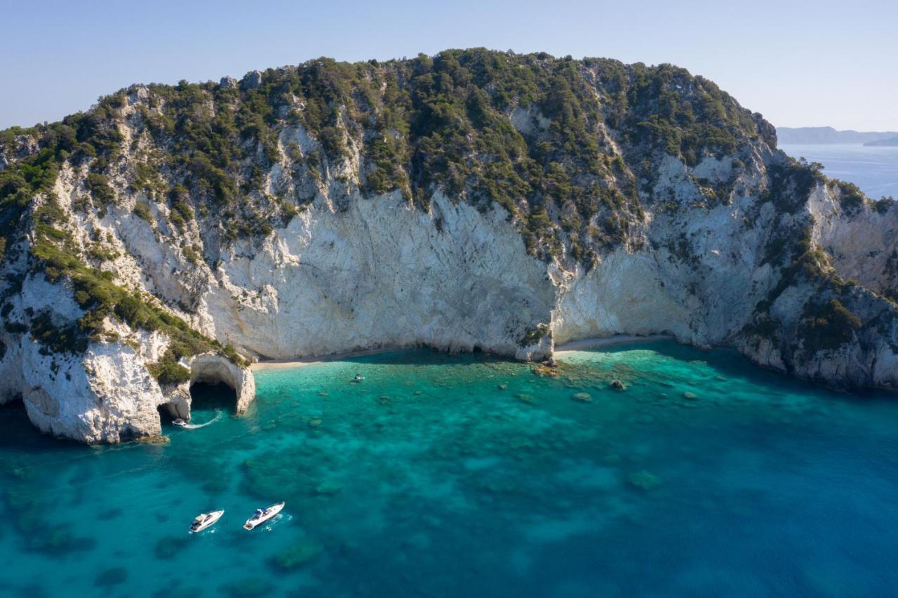 Botel Daily Cruises Private Yachts *