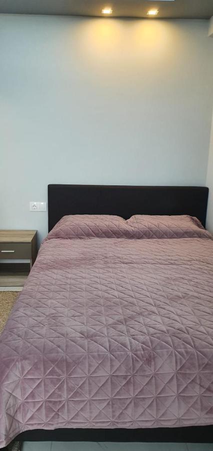 Dedalus Apartment *
