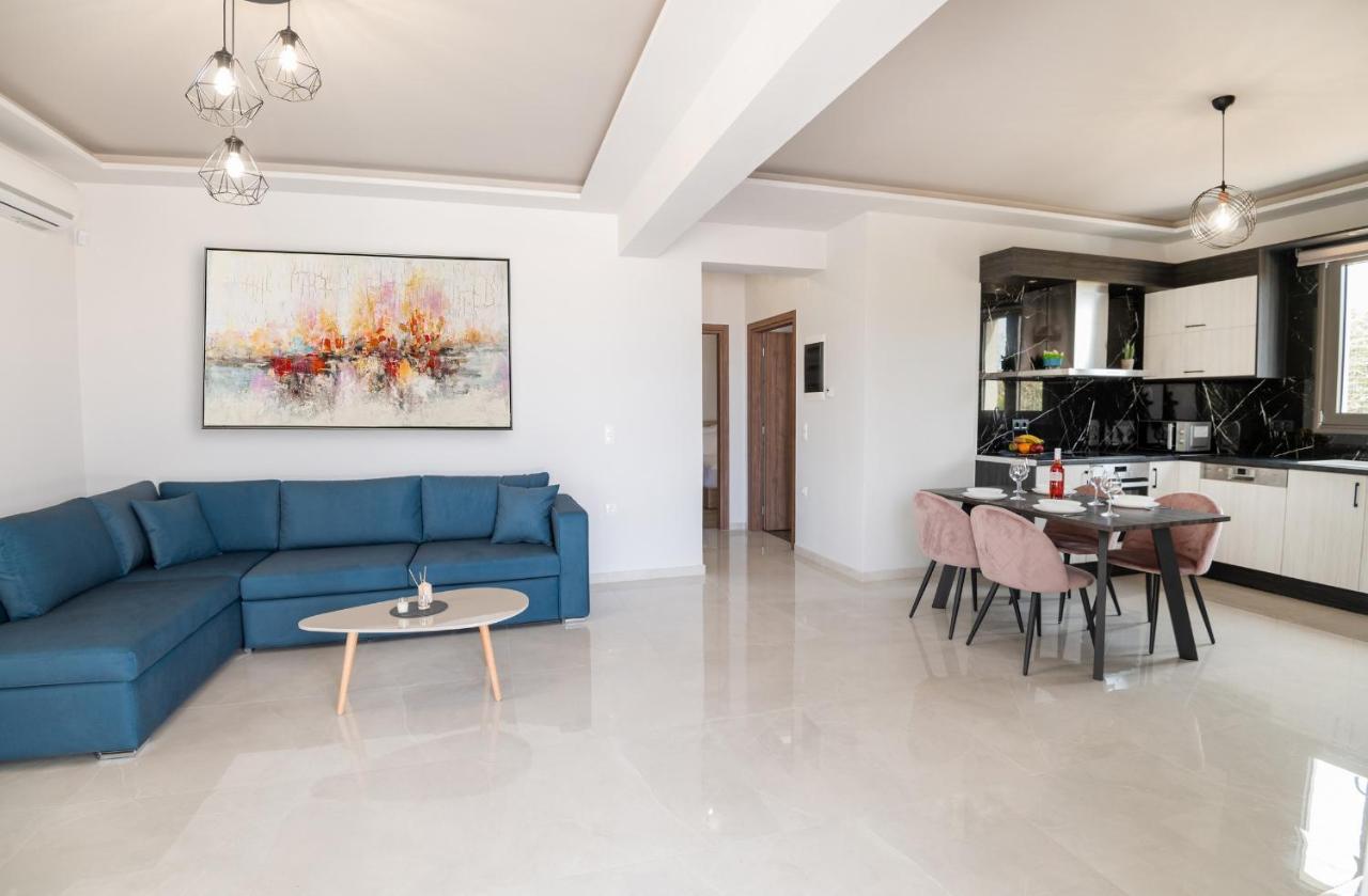 Destino Luxury Apts Apartment *