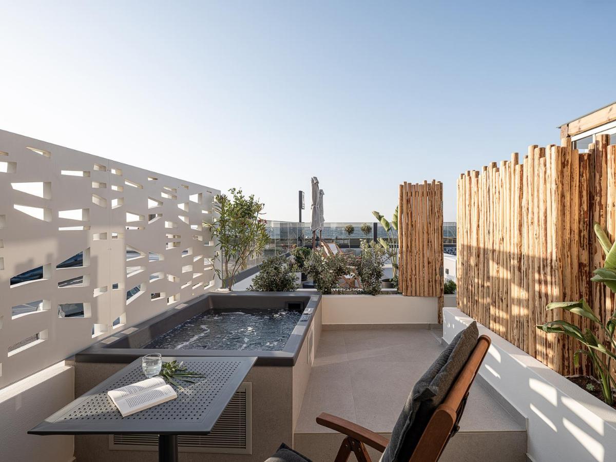 Aparthotel Calla Luxury Seafront