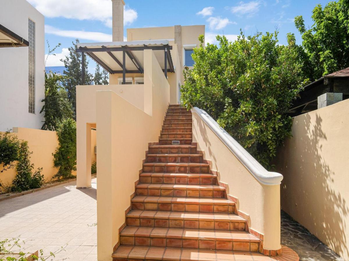 Alluring In With Private Pool Holiday home Gennadi