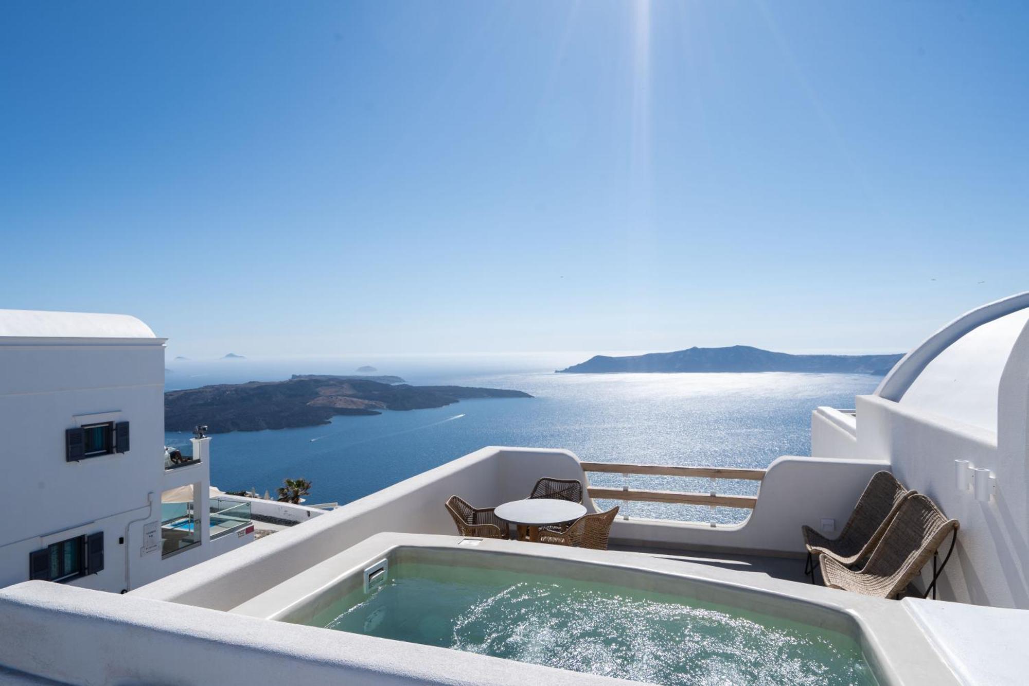 Airth Santorini Suites Apartment Firostefani