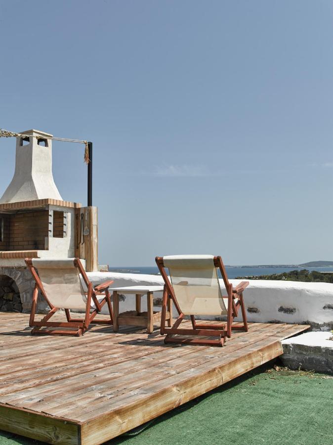 Maria Seaview Near Naousa (Paros)
