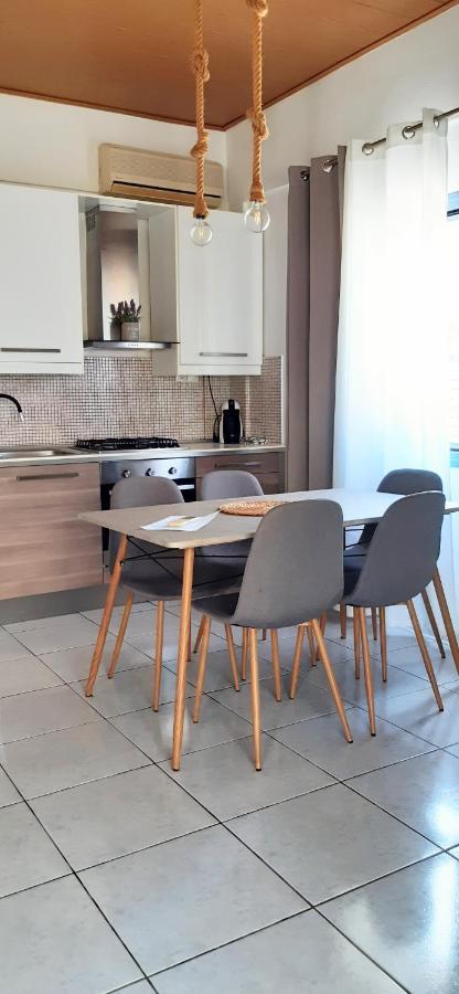 Nikolas Apartment *