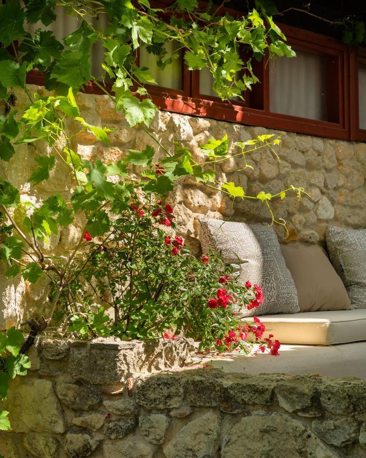Petrino Eco Village Hotel Afytos