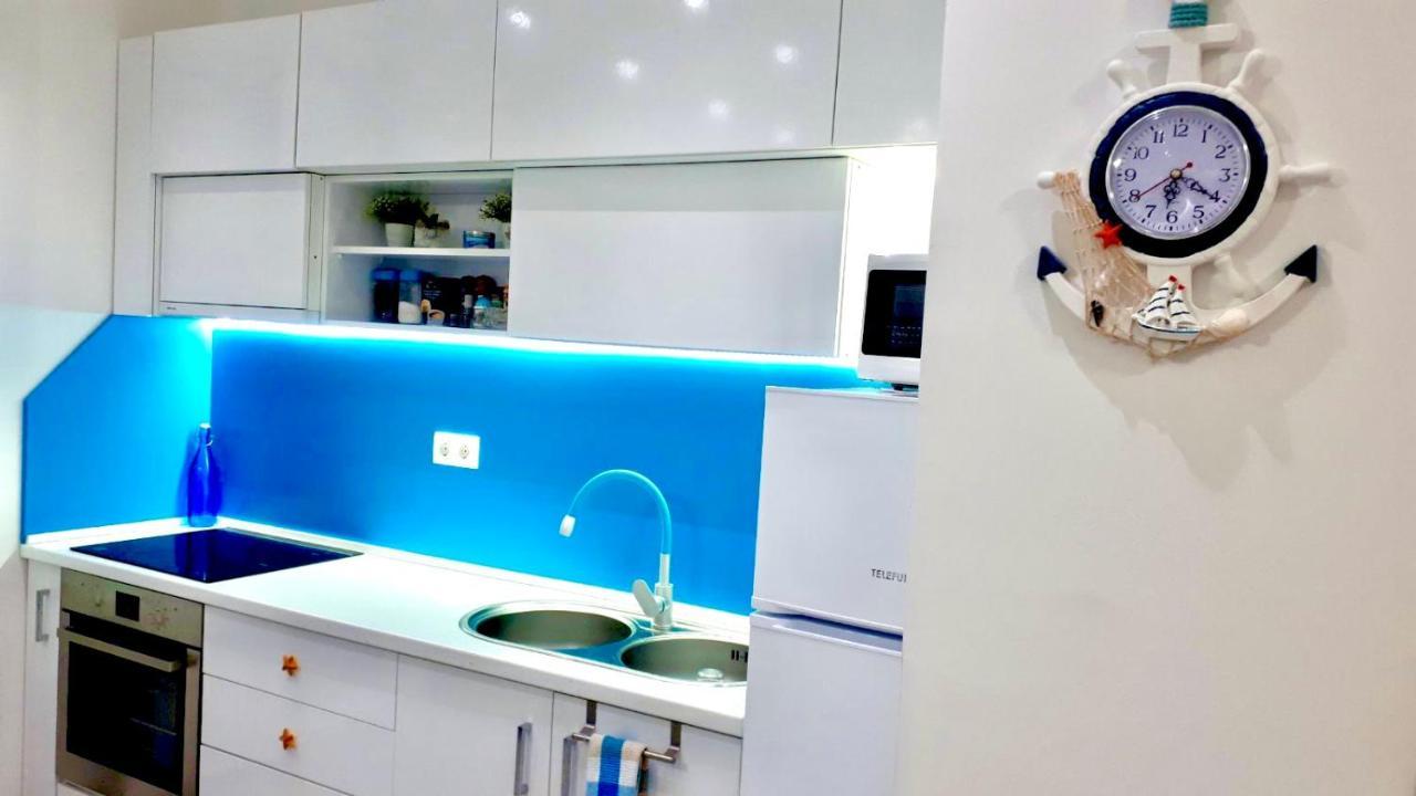 Sun Sea No 3 Apartment