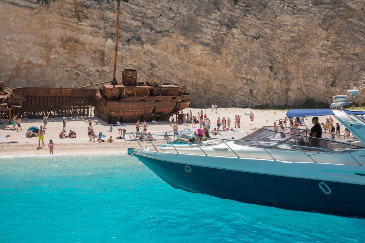 Daily Cruises Private Yachts Botel *