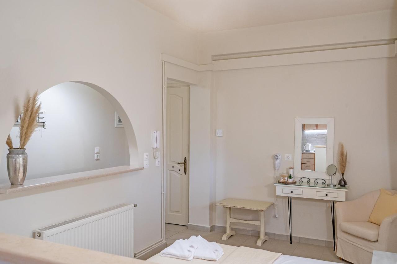 Melissaratos Studios Apartment