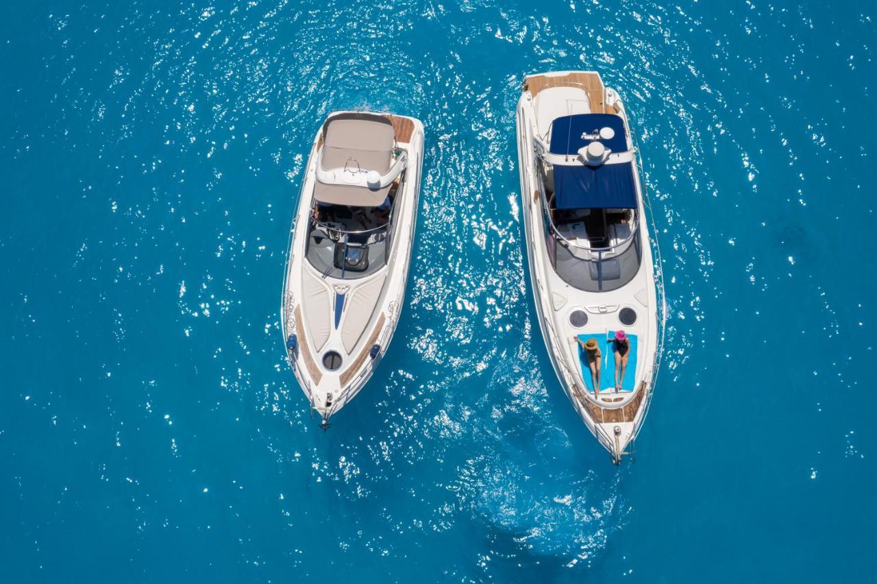 Daily Cruises Private Yachts Botel