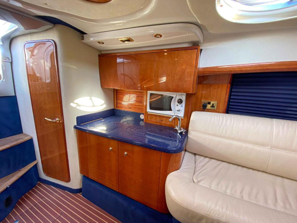 Botel Daily Cruises Private Yachts *