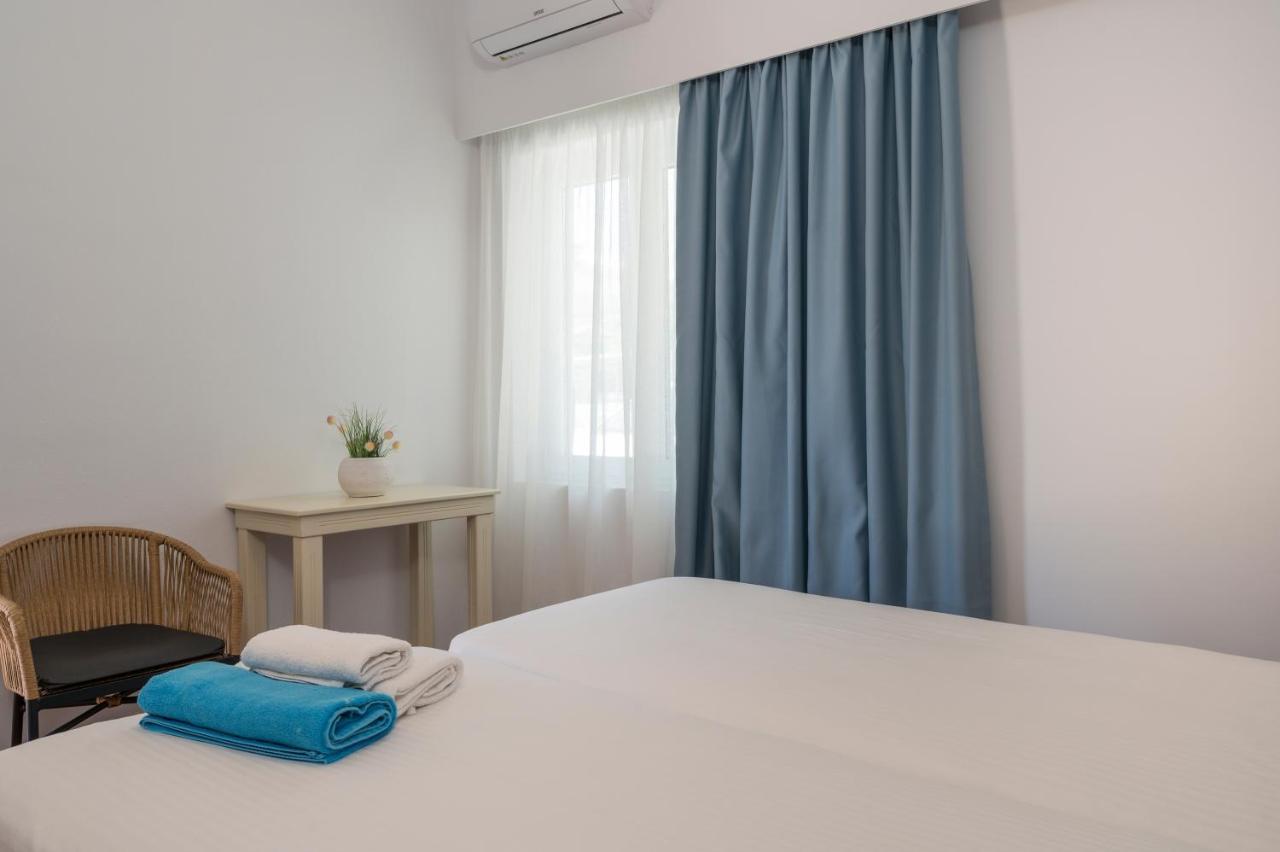 Hermes Front Apartment *