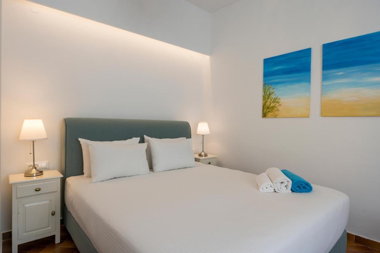 Hermes Front Apartment *