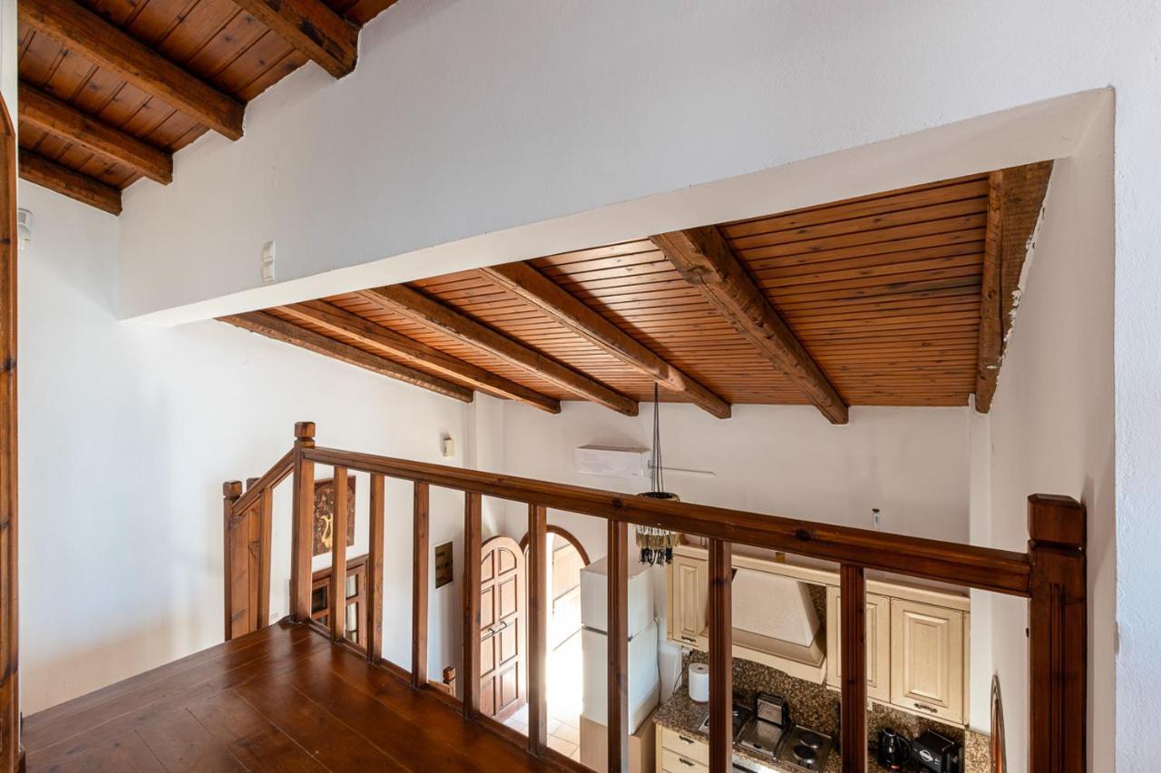 Villa Elia Woodstone