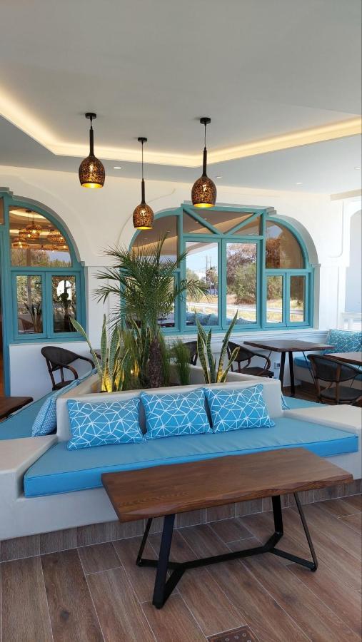 Hotel Armonia Kamari (Santorini)