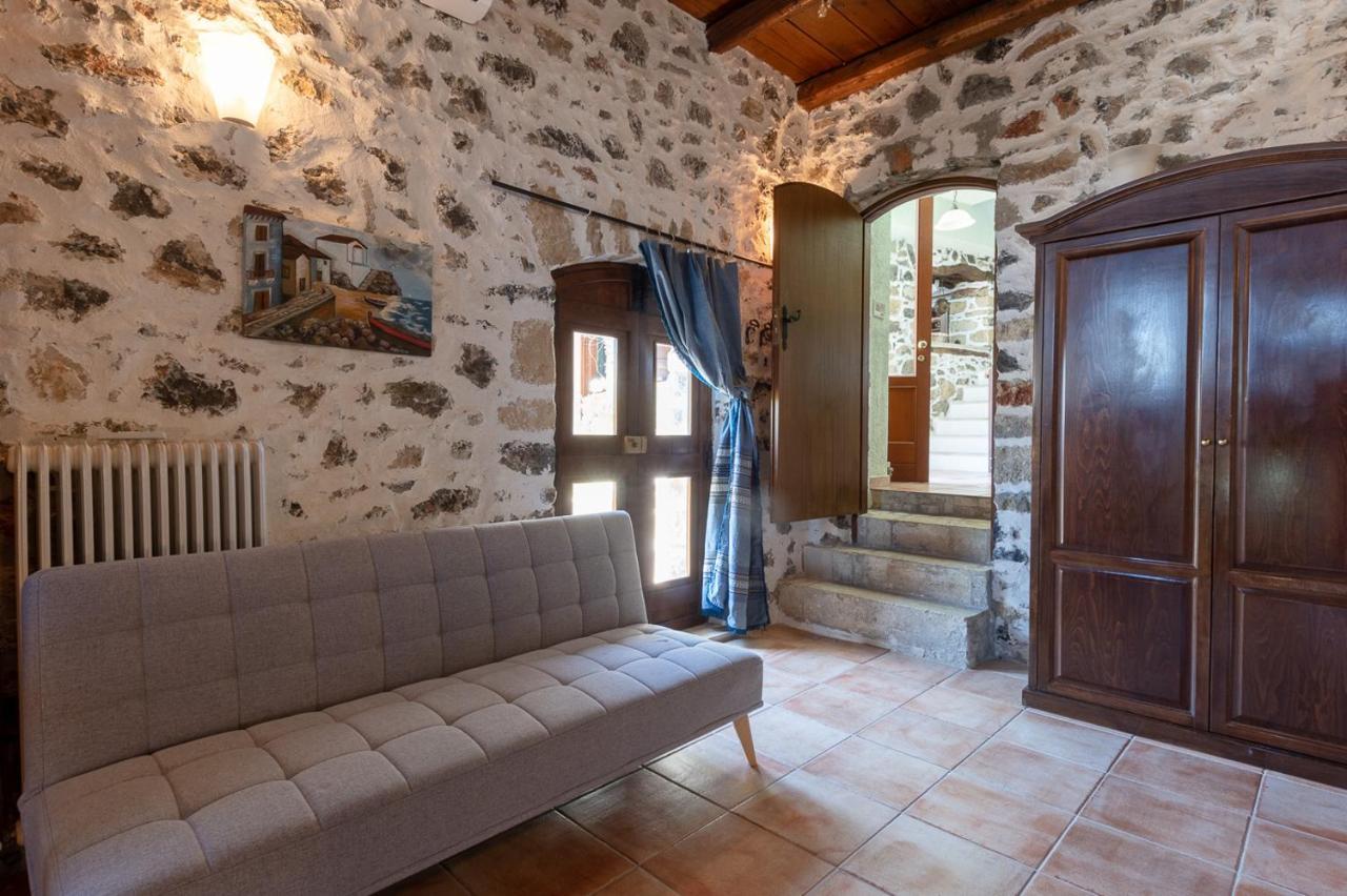 Elia Woodstone Villa Elia (Crete)