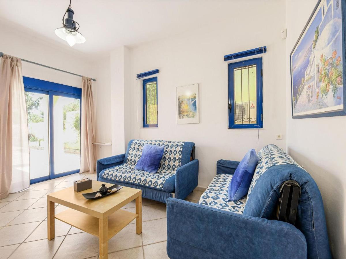 Alluring In With Private Pool Holiday home *