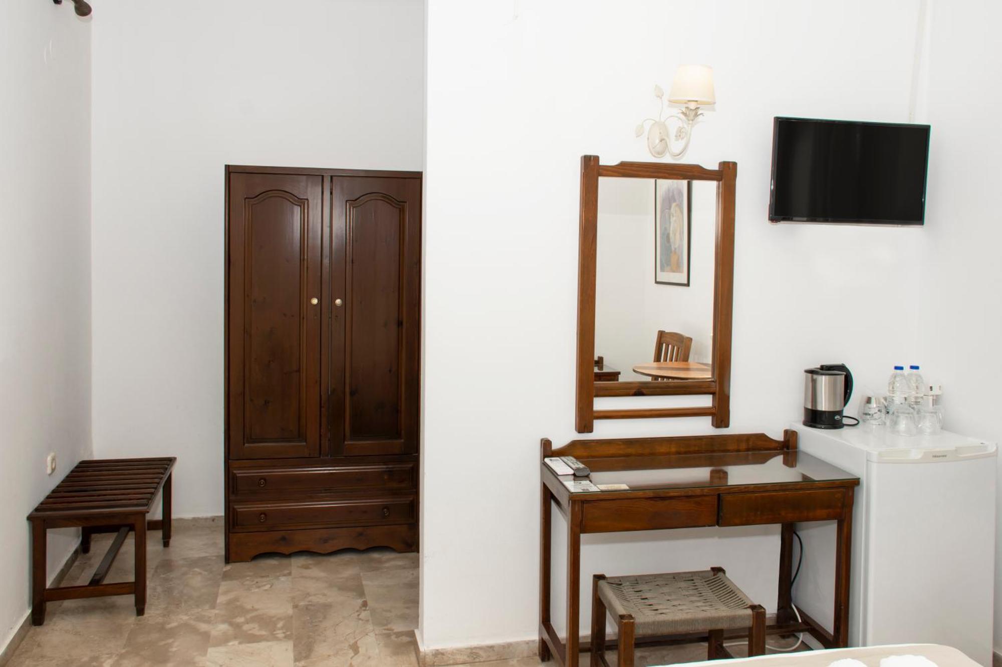 Argo Rooms-papadakis Aparthotel *